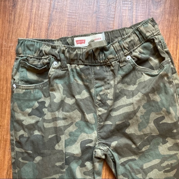 Levi’s camouflage joggers size 12 - Picture 3 of 8